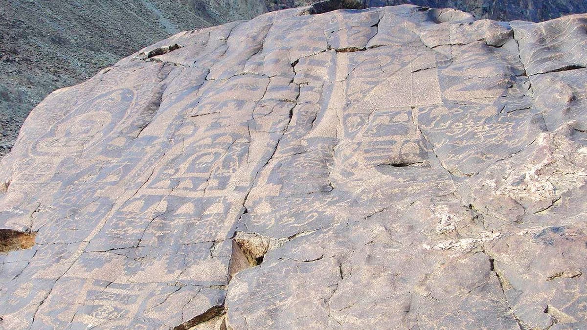 Rock Carvings at Thalpan